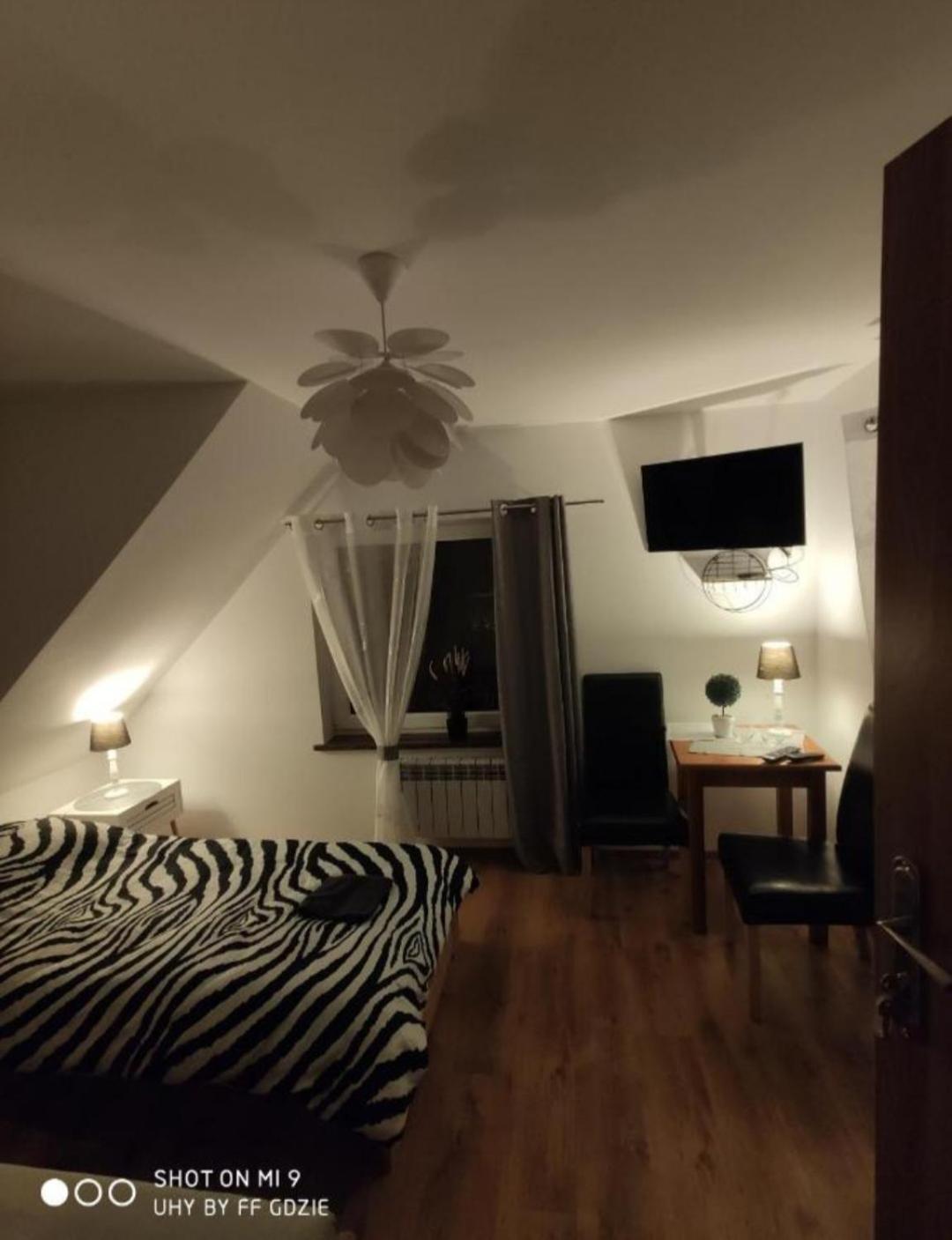 Apartamenty Pod Sosnami Ostroda Miedzylesie 6Os Oda fotoğraf